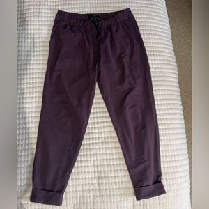 Lululemon joggers size 8 - maroon